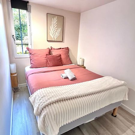 Le Badebec, Appt Dans Maison Typique Avec Jardin Prive Шинон Экстерьер фото